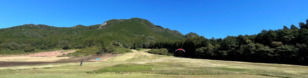 スカイパーク宇都宮から見た赤岩山